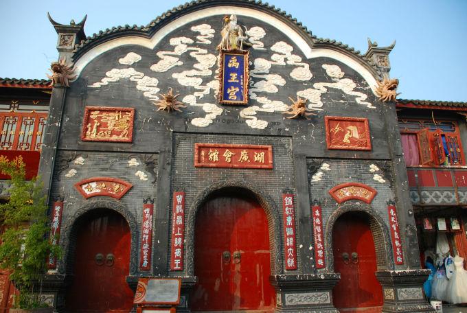 记者:巴萨700万欧+奖金报价伯格瓦尔,有信心在夏窗签下他